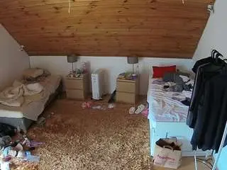 Voyeurcam-julmodels-whitebed-3  live sex cam