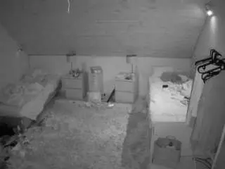 Voyeurcam-julmodels-whitebed-3  live sex cam