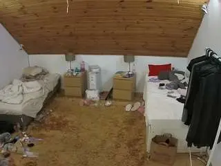 Voyeurcam-julmodels-whitebed-3  live sex cam
