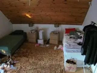 Voyeurcam-julmodels-whitebed-3  live sex cam