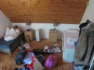 Voyeurcam-julmodels-whitebed-3  live sex cam