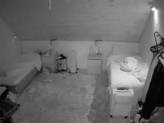 Voyeurcam-julmodels-whitebed-3  live sex cam
