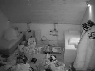 Voyeurcam-julmodels-whitebed-3  live sex cam