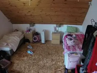 Voyeurcam-julmodels-whitebed-3  live sex cam