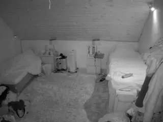 Voyeurcam-julmodels-whitebed-3  live sex cam