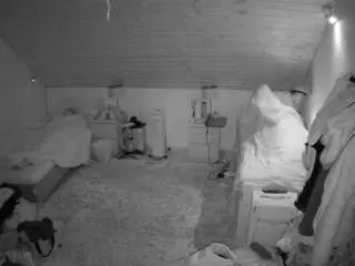 Voyeurcam-julmodels-whitebed-3  live sex cam