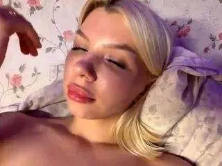 Porshacrough  live sex cam