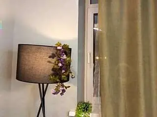 Floracrammer  live sex cam