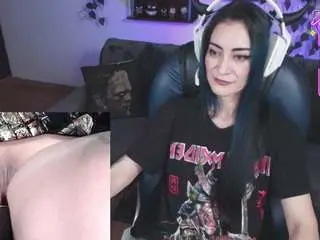 Maturegamer  live sex cam