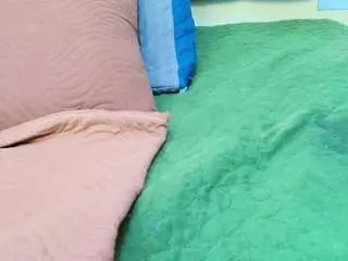 Melanie-gale  live sex cam