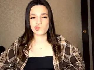 Nikipetrosino  live sex cam