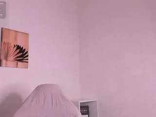 Ohh-myy-venss  live sex cam