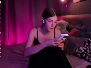 Ohh-myy-venss  live sex cam