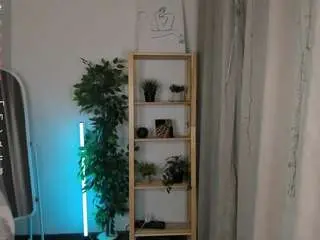 Ohh-myy-venss  live sex cam