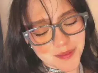Itsliaa  live sex cam