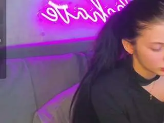 Joan-warner  live sex cam