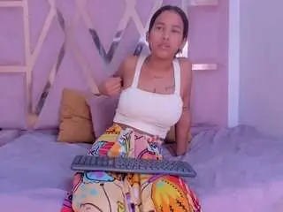 Kattyasm  live sex cam
