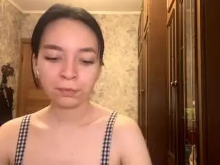 Mikkihoversten  live sex cam