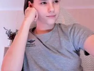 Mollyhugs  live sex cam