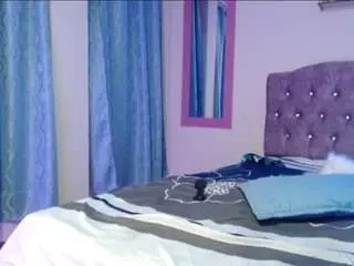 Naya-10  live sex cam