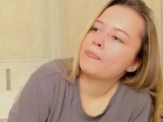 Nevanghiem  live sex cam