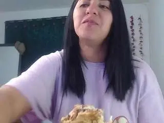 Hilari18  live sex cam