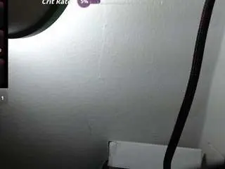 Hilari18  live sex cam