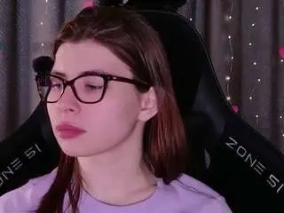 Insidetori  live sex cam