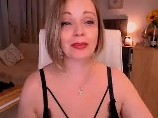 Tilly-eliot  live sex cam
