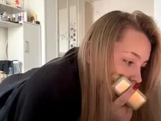 Careyaslett  live sex cam