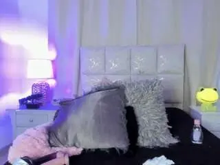 Aliyah-sweet  live sex cam