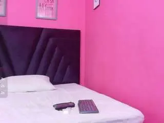 Lovethickmilf  live sex cam