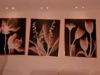 Milalawrencex  live sex cam