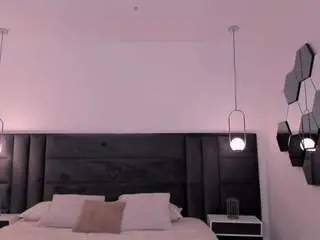 Milalawrencex  live sex cam