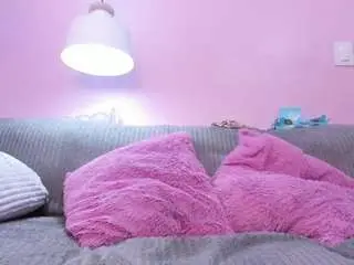 Hiyakasudere  live sex cam