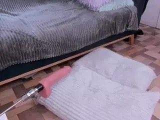 Hiyakasudere  live sex cam