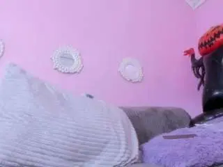 Hiyakasudere  live sex cam