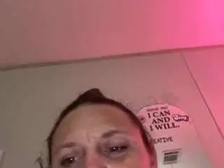 Lawnjraye69  live sex cam