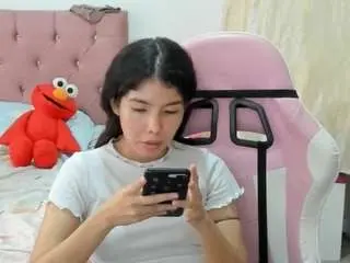 Miley777  live sex cam