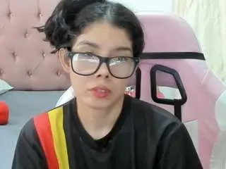 Miley777  live sex cam