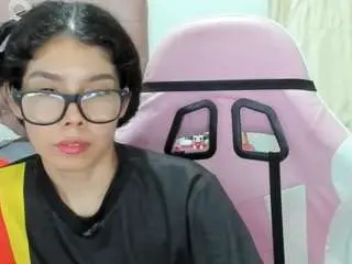 Miley777  live sex cam