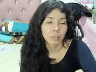 Miley777  live sex cam