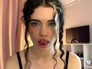 Moonfaairy  live sex cam