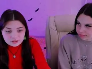 Adelina-xxx  live sex cam