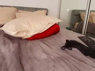 Angellyque  live sex cam