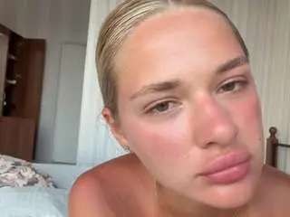 Kylebeatty  live sex cam