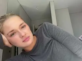 Kylebeatty  live sex cam