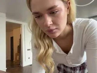 Kylebeatty  live sex cam