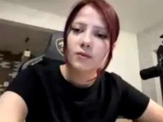 Leliarifenbery  live sex cam