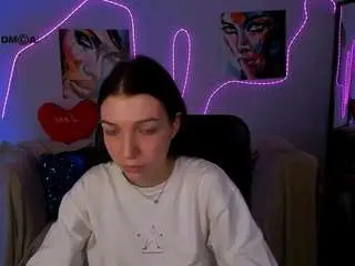 Linda-lie  live sex cam